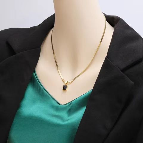 European And American High-grade Gem Pendant Clavicle Chain