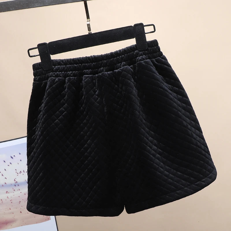 Heavy Beads Thick Quilted Shorts Women Autumn Winter Bottoms New Elastic Waist Hot Drilling Black Wide-Leg Shorts Boots Pants