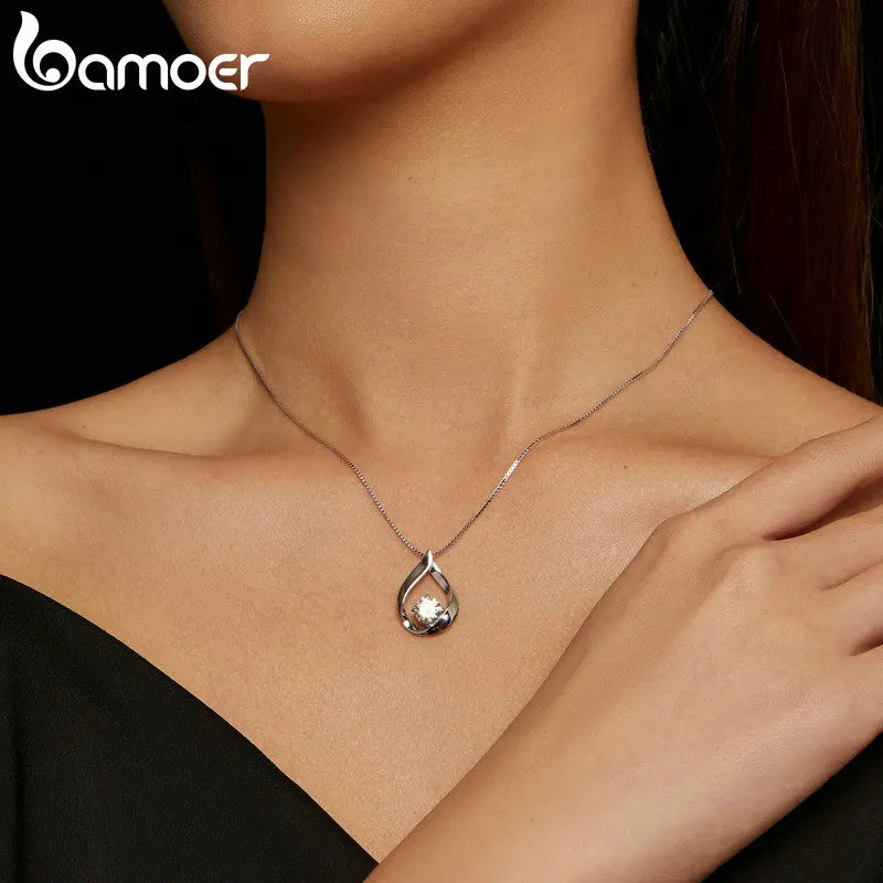 Bamoer 1CT Moissanite Waterdrop Necklace Lab Diamond 925 Sterling Silver Chain Necklace for Women Wedding Valentine's Day Gift