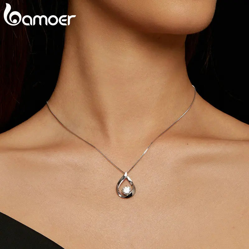 Bamoer 1CT Moissanite Waterdrop Necklace Lab Diamond 925 Sterling Silver Chain Necklace for Women Wedding Valentine's Day Gift